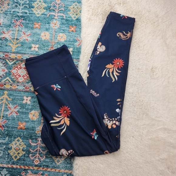 Athleta Blue Floral Leggings Small 871109-00 - Picture 1 of 7
